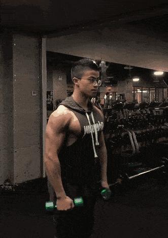 三个姿势改善体态,3个让人变丑的动作