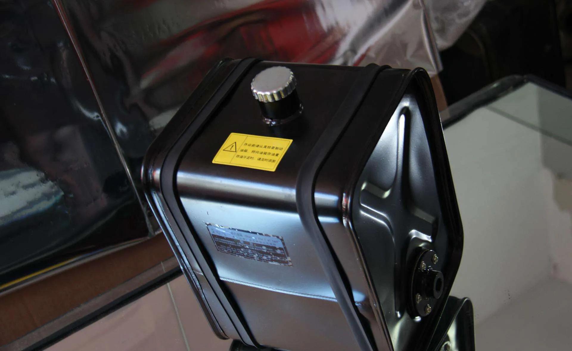 高压油箱与常压油箱材质一样吗,油箱材质是铝的好还是铁的好