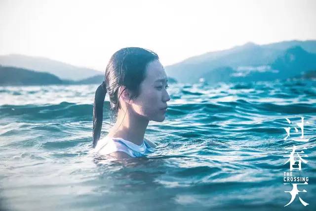 *私走**的青春，虚构的春天，一部16岁单非少女的双城记