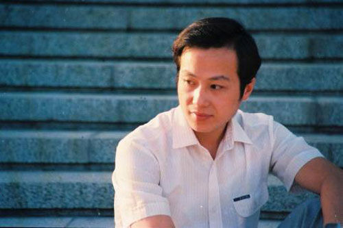 央视主持罗京去世十年妻子改嫁,罗京播音悼词