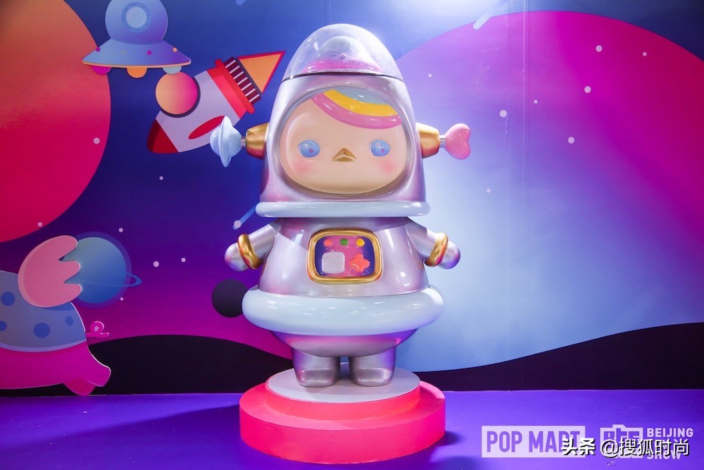 与其眼巴巴看黄晓明因玩具上热搜，不如跟我逛逛京城最潮玩具展