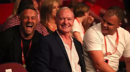 球员退役都干什么去了,球员退役后会出现什么情况