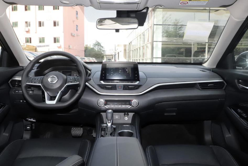 2022款天籁上路行驶,天籁2021油耗车主实测