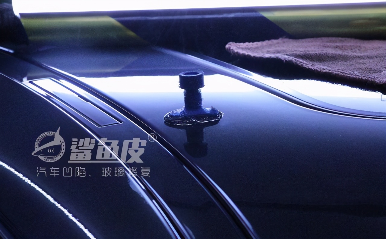 车顶凹陷修复要多少钱,宝马320车顶凹陷修要多少钱