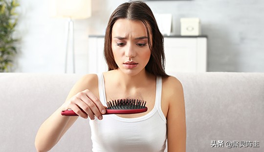 防脱固发洗发液测评,霸王防脱洗发水头发乌黑