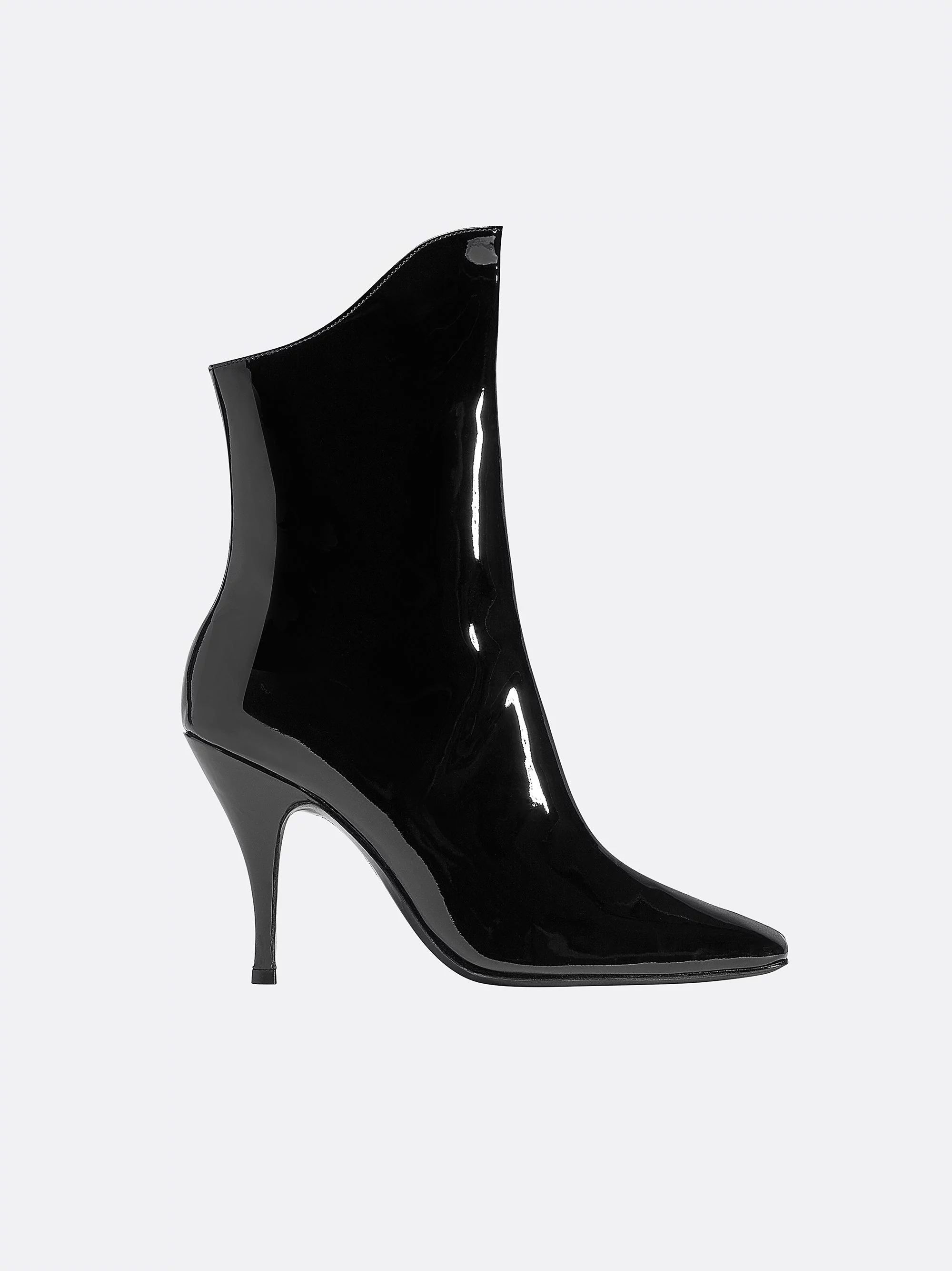 秋冬流行的靴子就买这3双,今年冬天必入款靴子