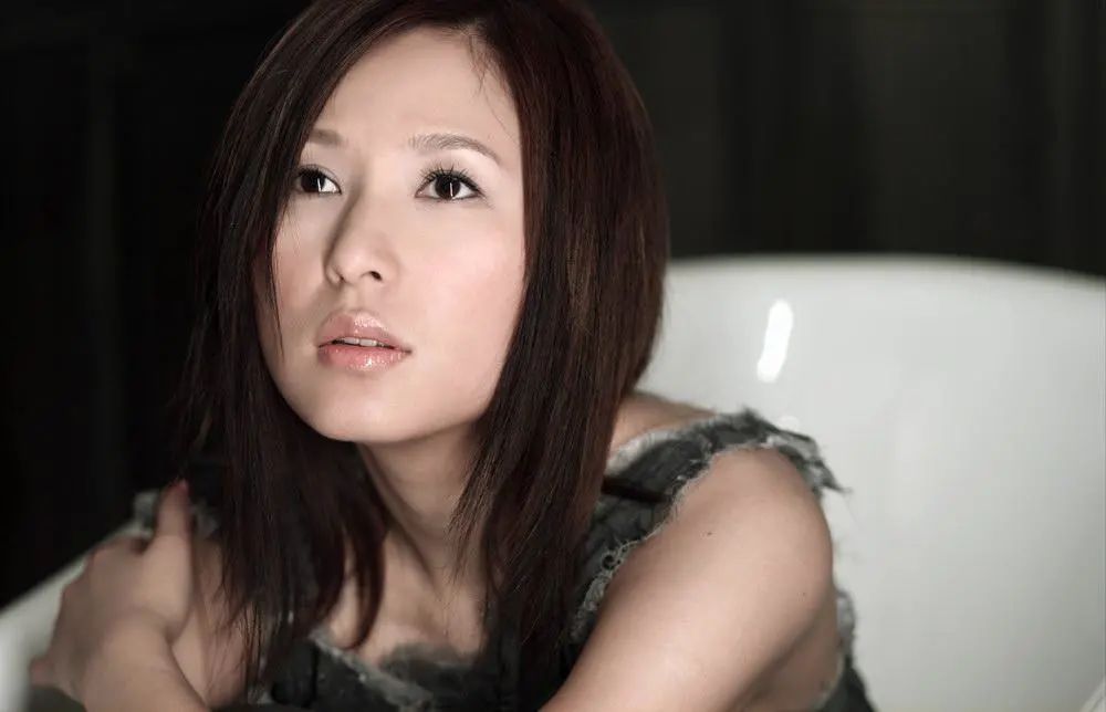 “奥运宝贝”的香艳上位史，和她背后的神秘大佬们