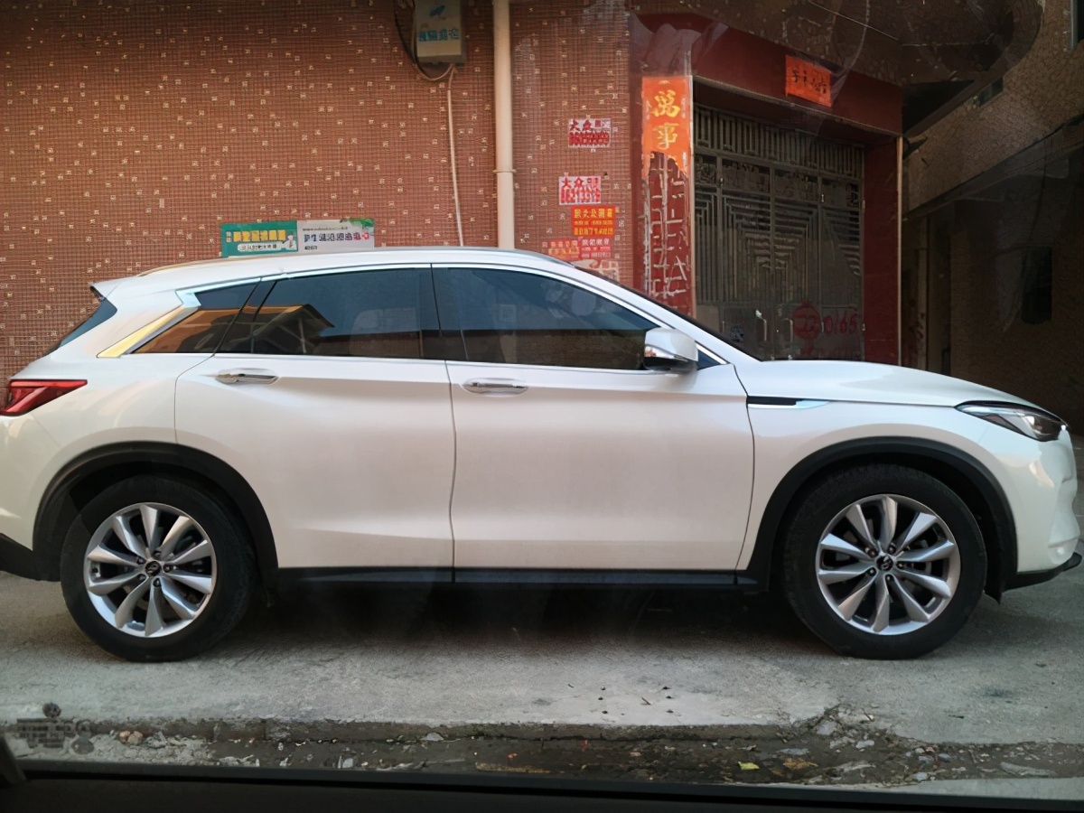 过年回老家开什么车原声,过年开豪车回农村第一视角