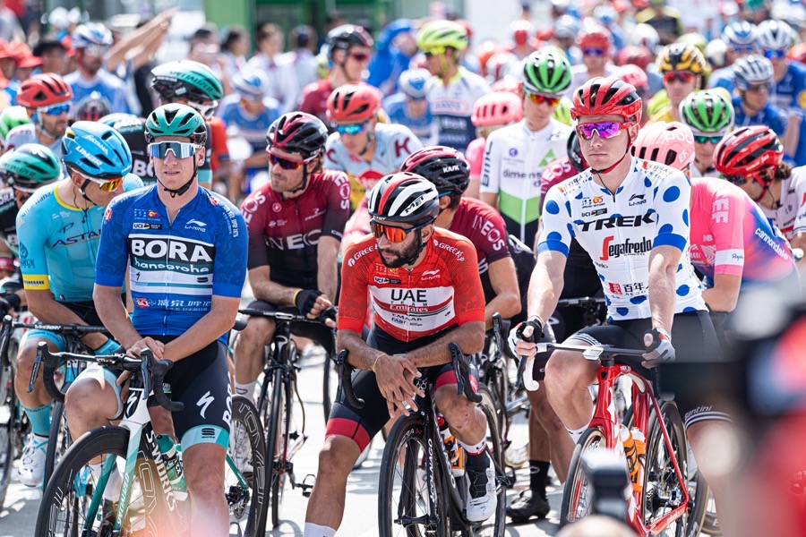 环广西终点冲刺回放,环广西巡回赛完整视频