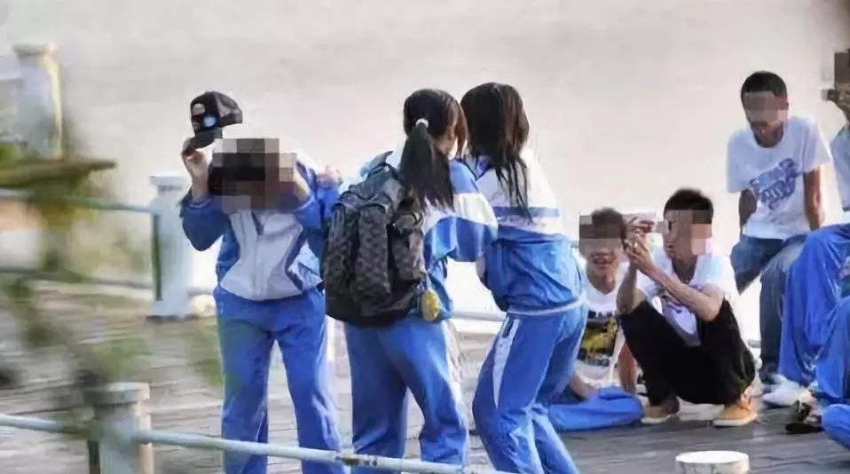 如果孩子被打应该教他打回去吗,孩子被打后该教他打回去吗