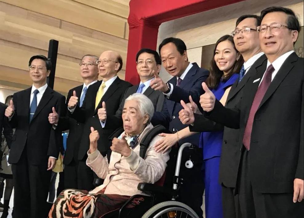 富士康近5年的变化,富士康三十三年蜕变史