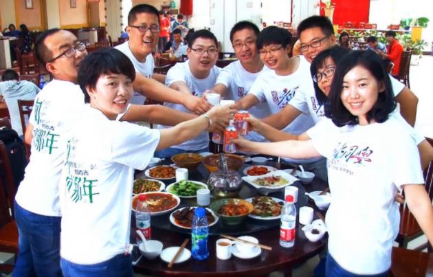 现在不愿参加同学聚会的三个原因,体制内同学聚会有何要求