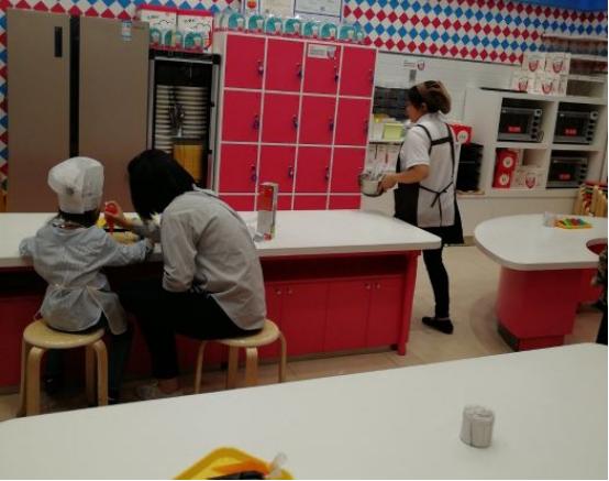 宝贝厨房亲子体验,龙湖天街有宝宝餐的餐厅