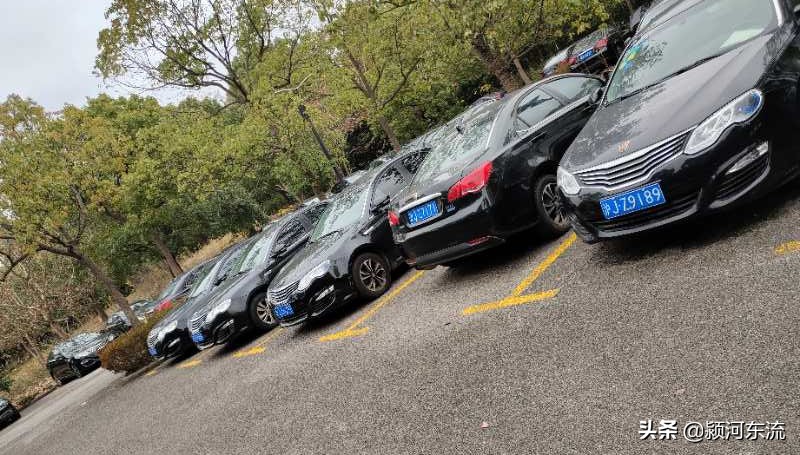 新手在上海跑网约车能挣多少钱,上海跑网约车收入要交税吗