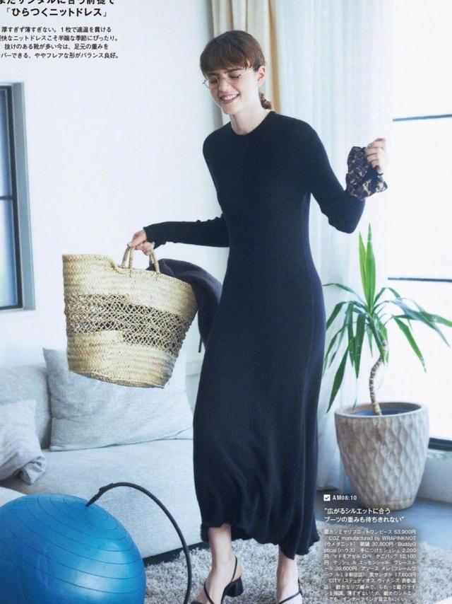 为什么穿连衣裙显身材,宽松慵懒针织连衣裙怎么穿显瘦