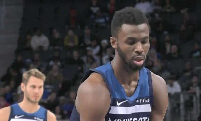 维金斯砍下26分13板是哪场,维金斯第一节8分钟6中5轰下14分