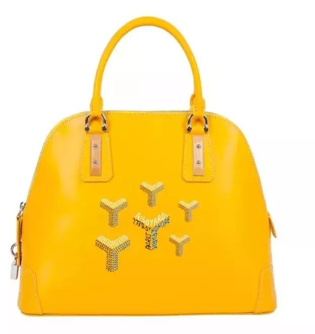 女子买名牌包,现代女孩包包排行榜