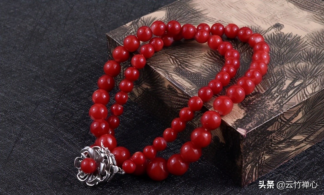 红珊瑚项链怎么保养变亮,红珊瑚平常怎么保养怎么清洗