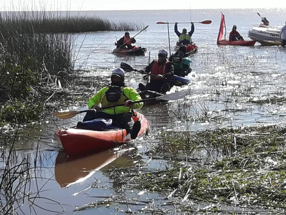 这才是最真实的国外钓鱼人，别崇洋媚外了，原来我们都被骗了
