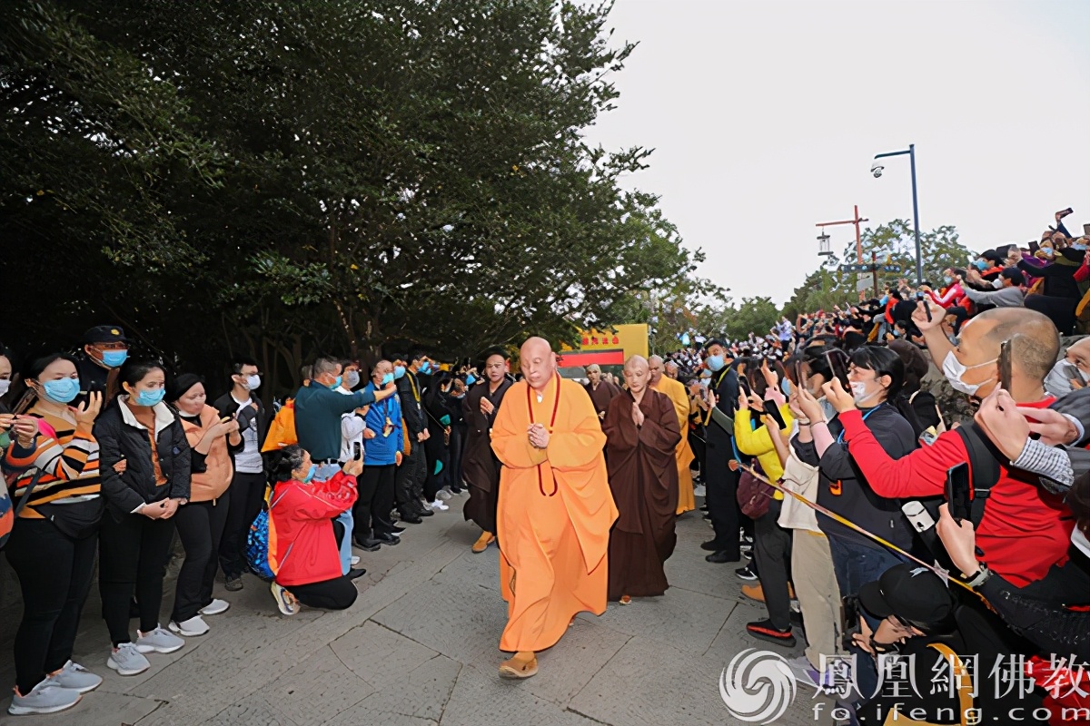 三步一拜普陀山完整版免费,普陀山南海观音礼佛