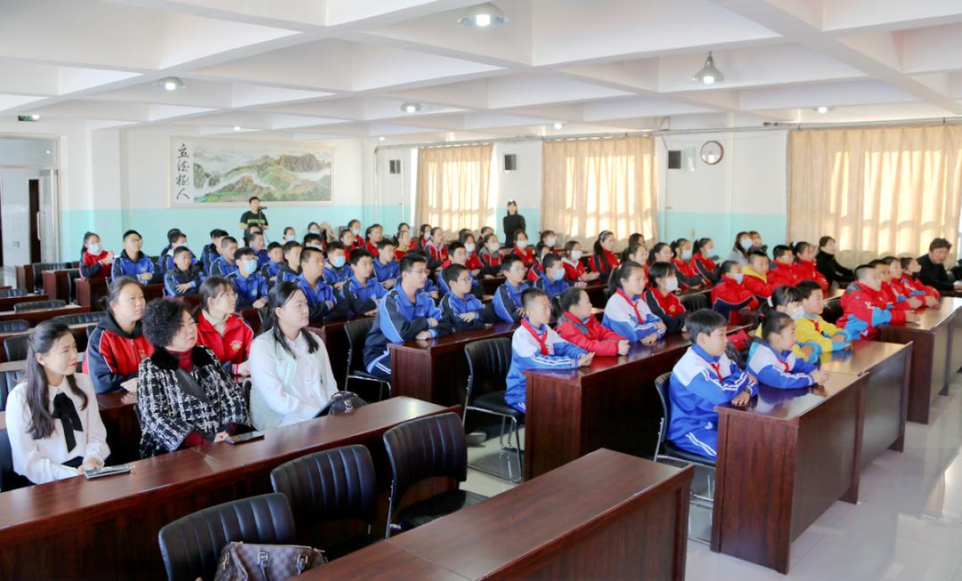 小学生铸牢中华民族共同体书法,铸牢中华民族共同体意识儿童书法