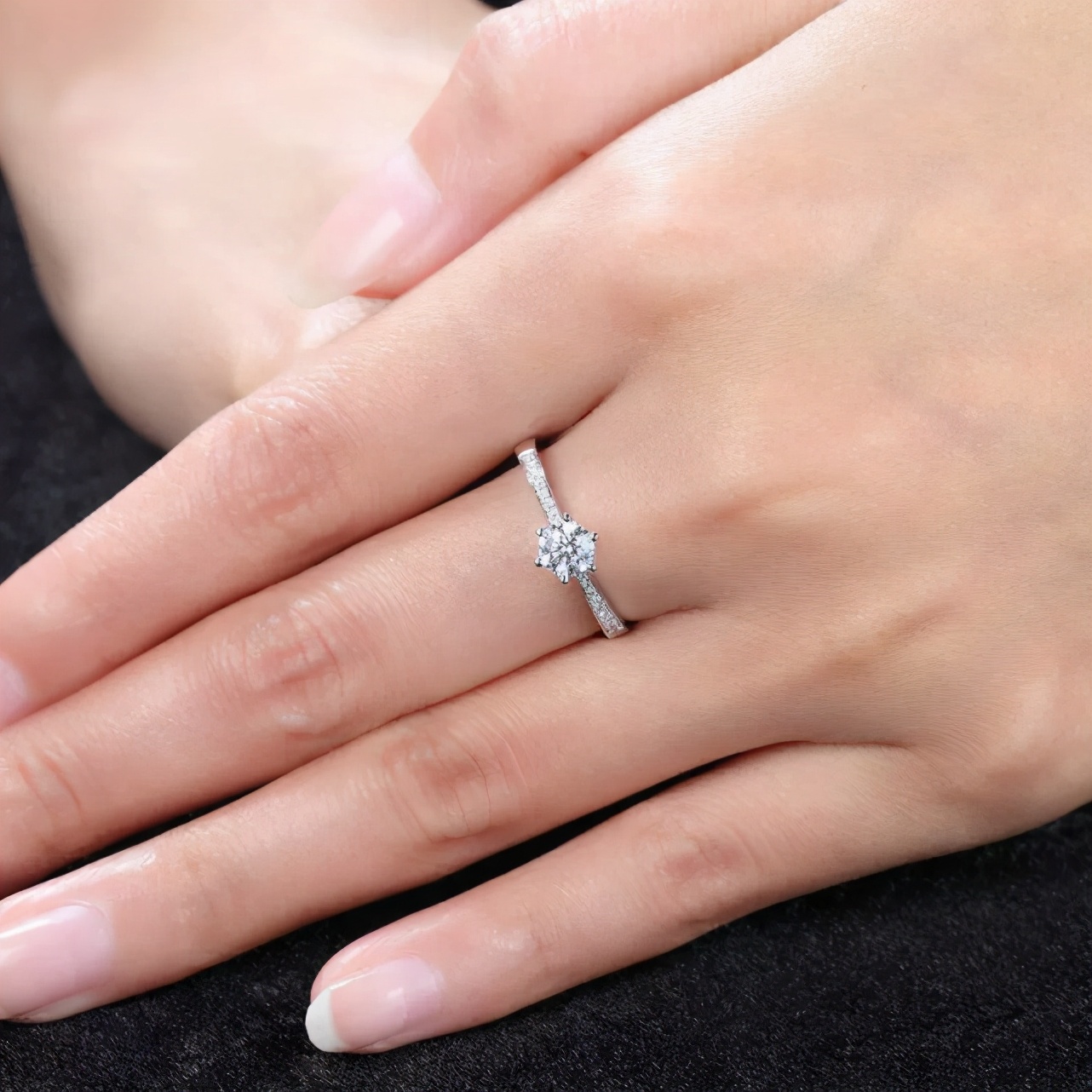 双11钻戒降价多少,双十一买钻戒有优惠吗