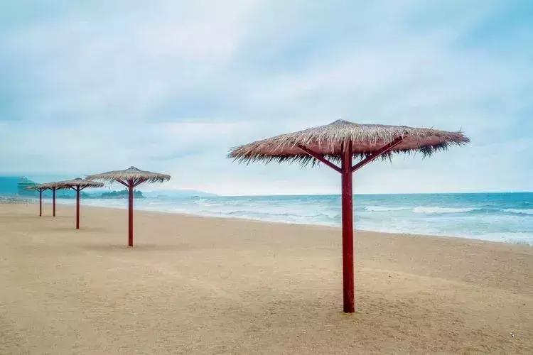 惠州虹海湾旅游攻略,惠州海边虹海湾