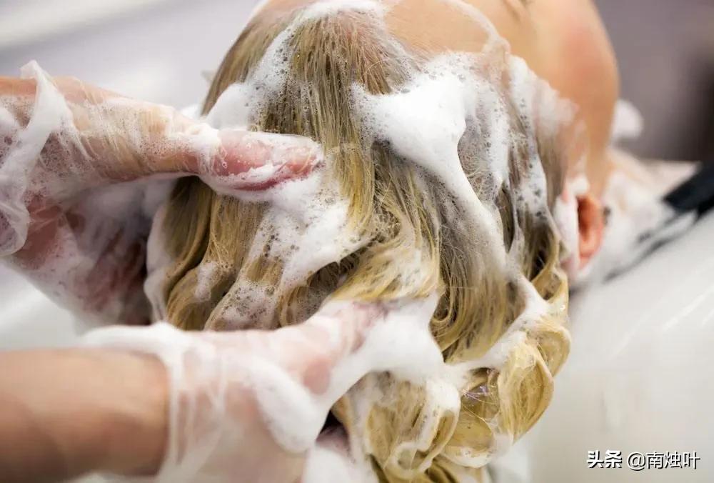 让头发快速生长的小方法,白头发增多怎么办补充什么营养