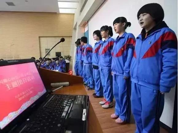 天津神仙校服,天津各个职大的校服