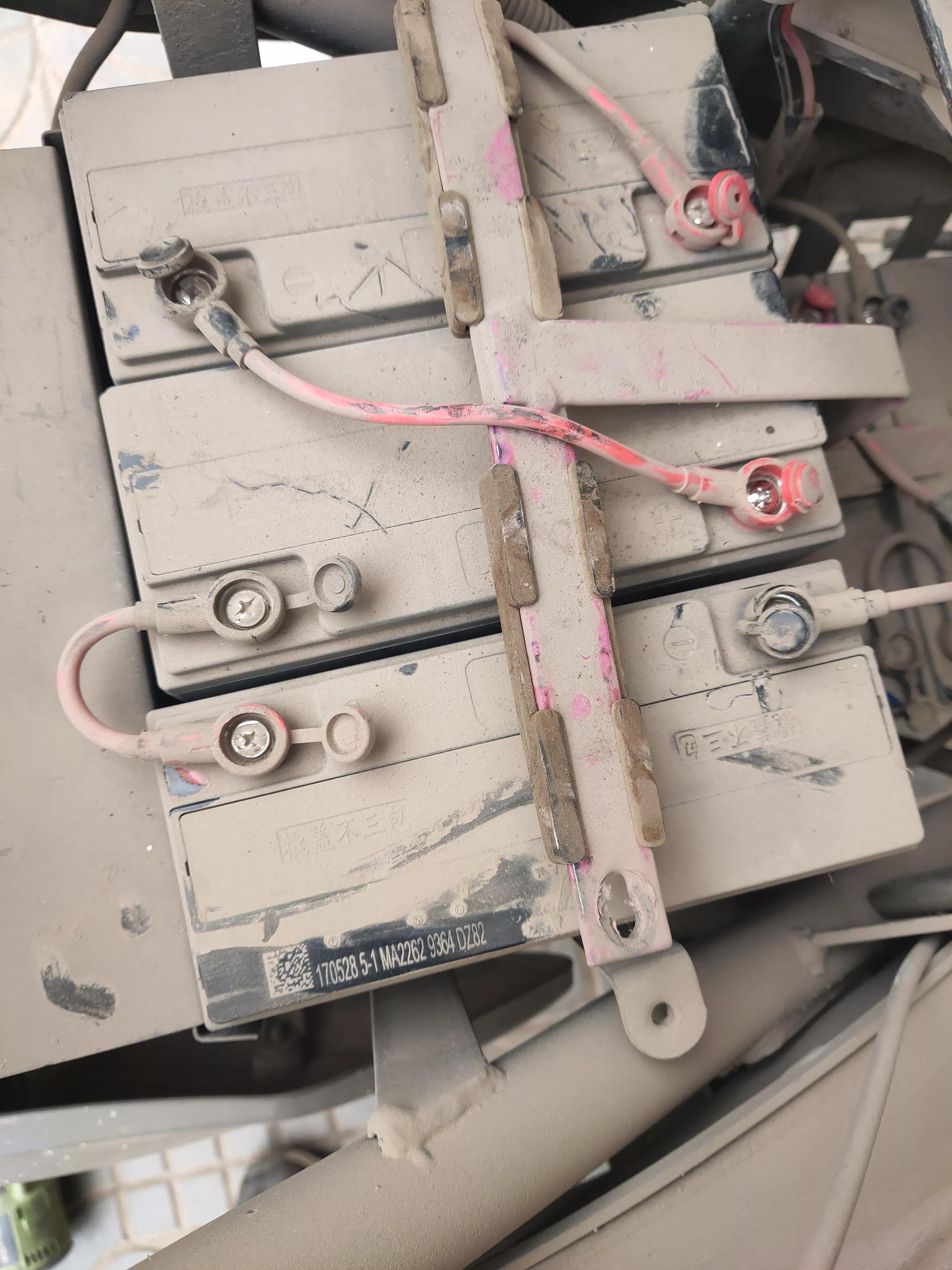 电动车电池不放电了怎么激活,电动车电池饿死了专业的激活方法