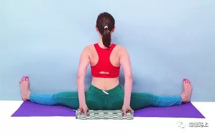 如何用瑜伽矫正x型腿,瑜伽式矫正o型腿最有效的动作