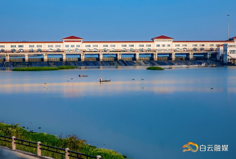 走在乡间小路观赏田园风光体验,看田园风景品乡间生活尝农家美食