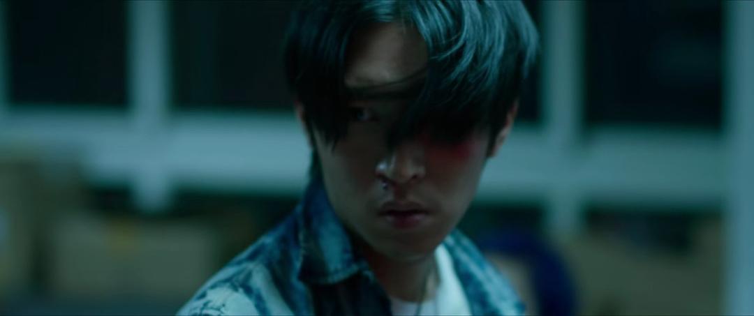 女孩为了一张机票为闺蜜相亲,女孩为了一张机票替富家女相亲