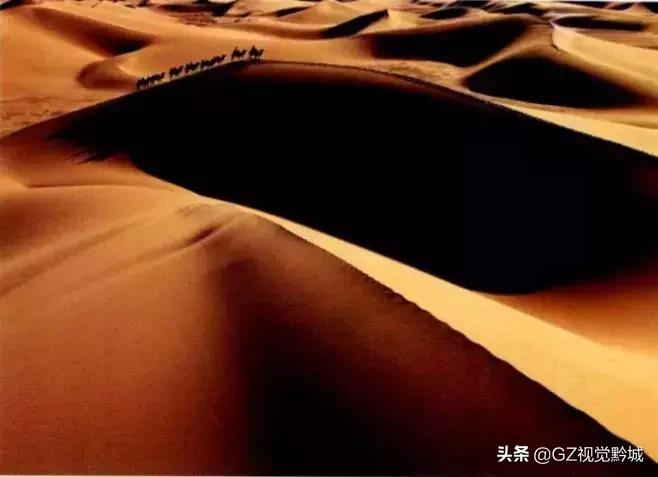 如何将戈壁滩拍出高级感,荒漠拍照片怎么拍出高级感