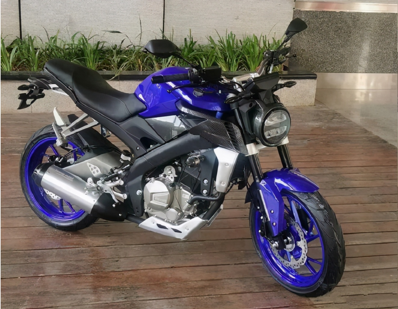 飞鹰r25是仿雅马哈哪款,飞鹰r25是仿雅马哈吗