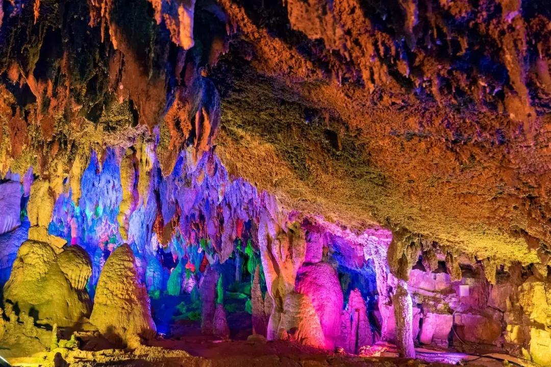 昆明各个县市区周边旅游攻略大全，超值推荐，周末休闲度假好去处