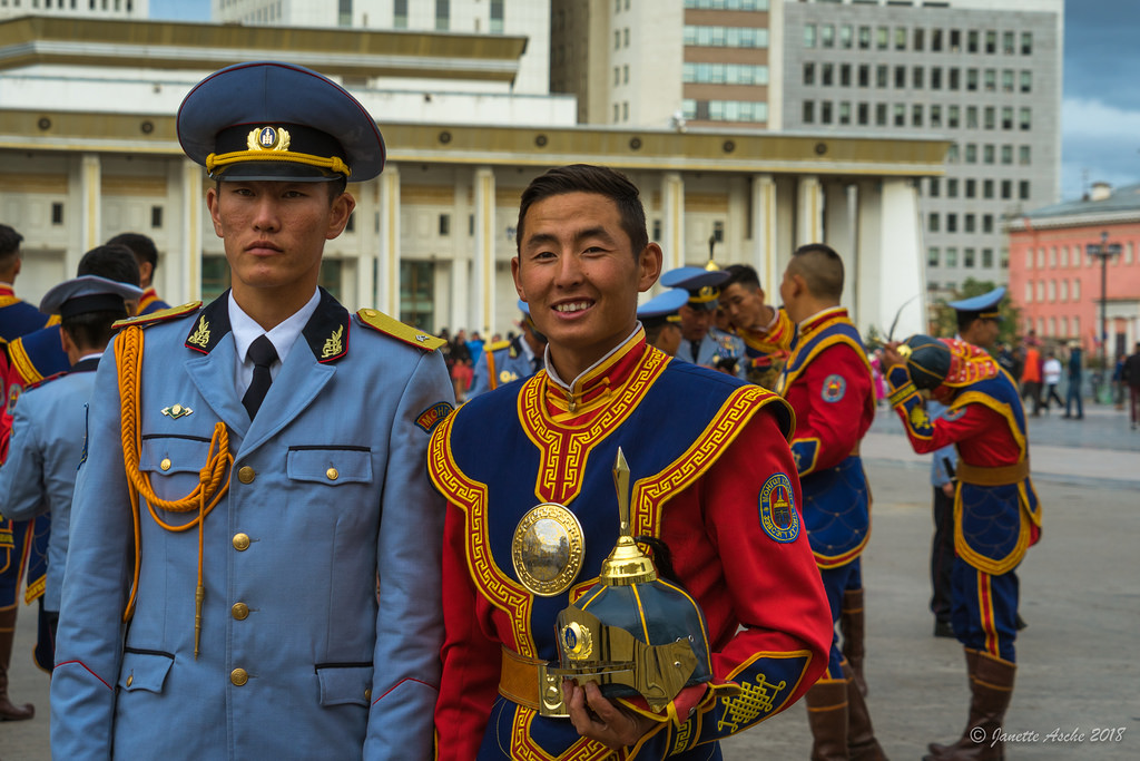 这个邻居有意思：历史上很生猛如今却很低调为啥要成永久中立国