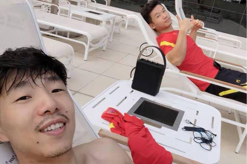 国足顺利抵达阿联酋沙迦驻地酒店,国足上亿豪宅内景