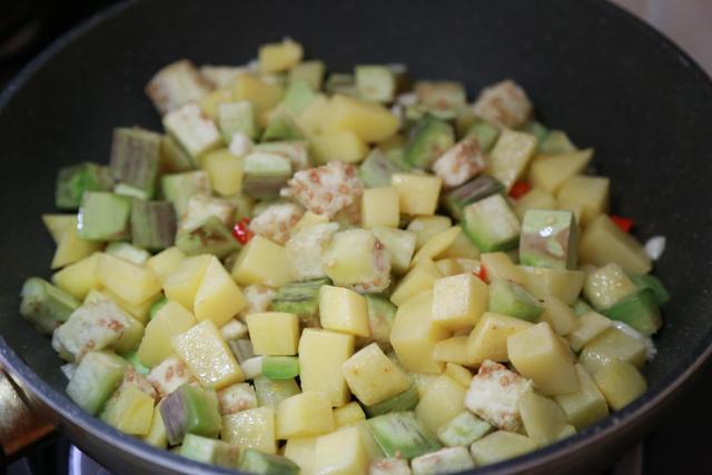 口臭吃什么维生素效果最好女性,碱性食物去口臭