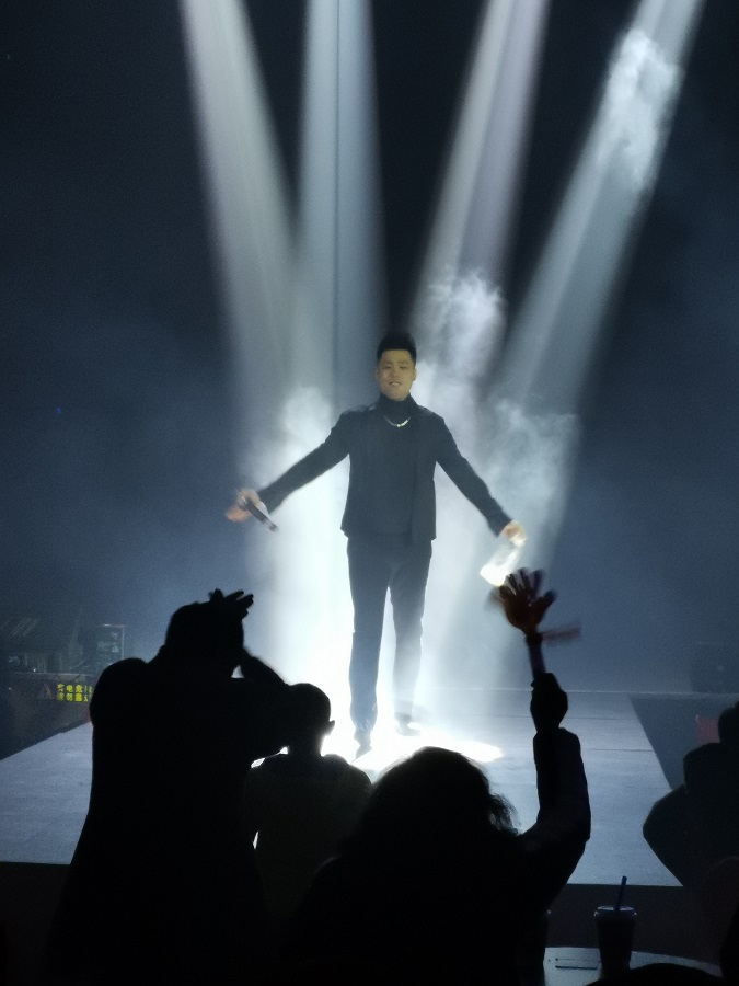 夜场江湖：讨好一个人究竟有多难？