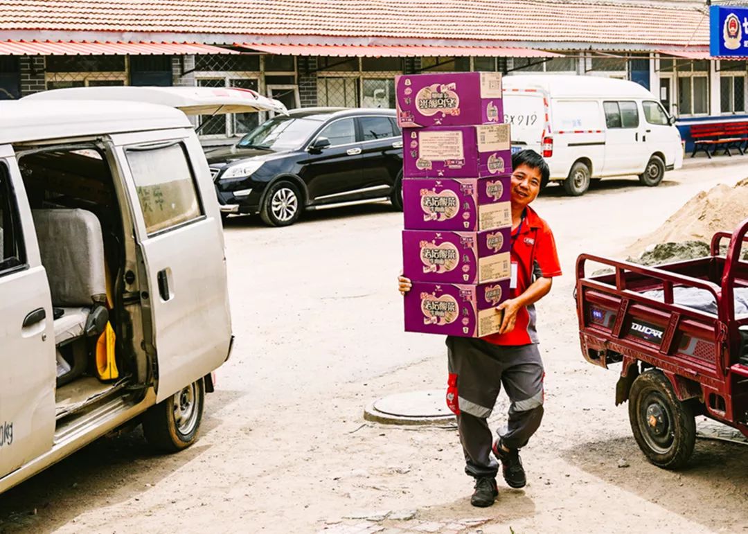 物流24小时|24小时达带来县乡生活新变:从不敢相信到习以为常