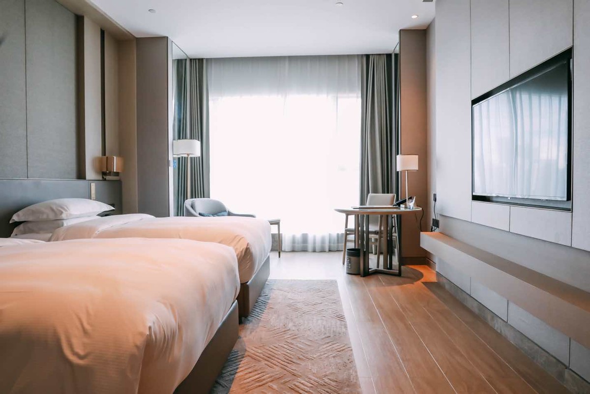 深圳南山希尔顿逸林酒店一室一厅,南山希尔顿逸林酒店介绍