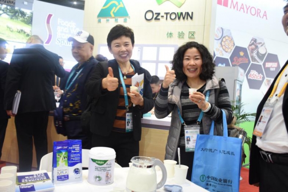 奶粉进博会,进博会200亿奶粉订单