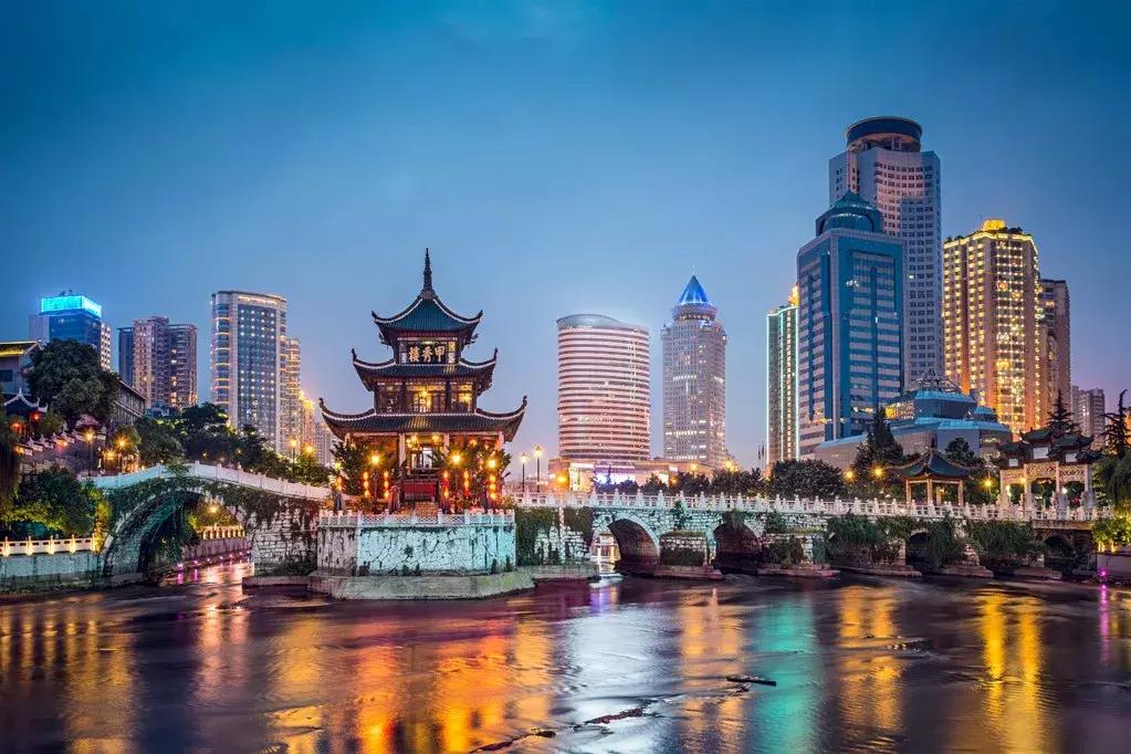 贵州黔东南为什么那么火,黔东南在贵州算不算穷的地方