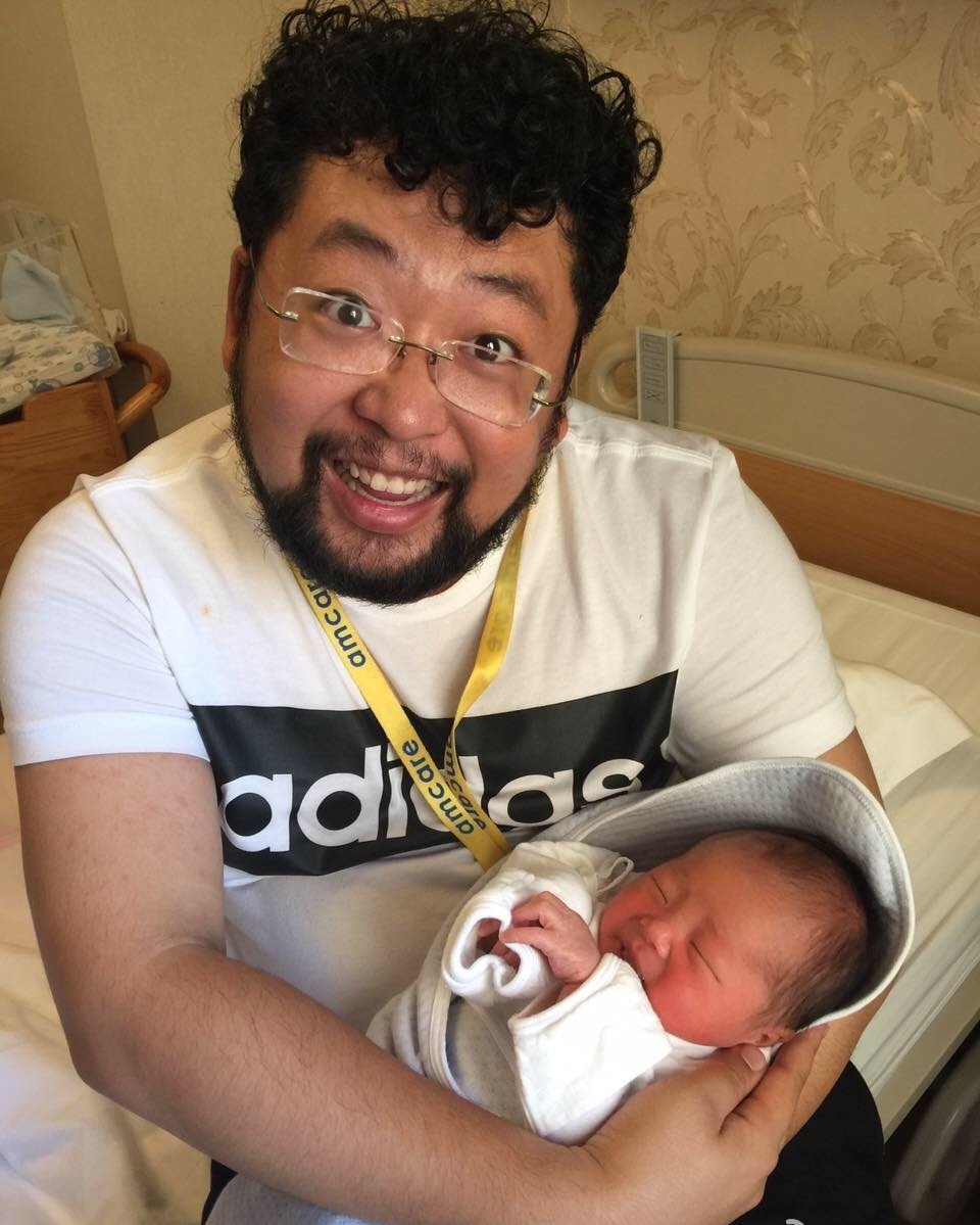 胡子一刮人设崩塌是什么梗,满脸大胡子修睿