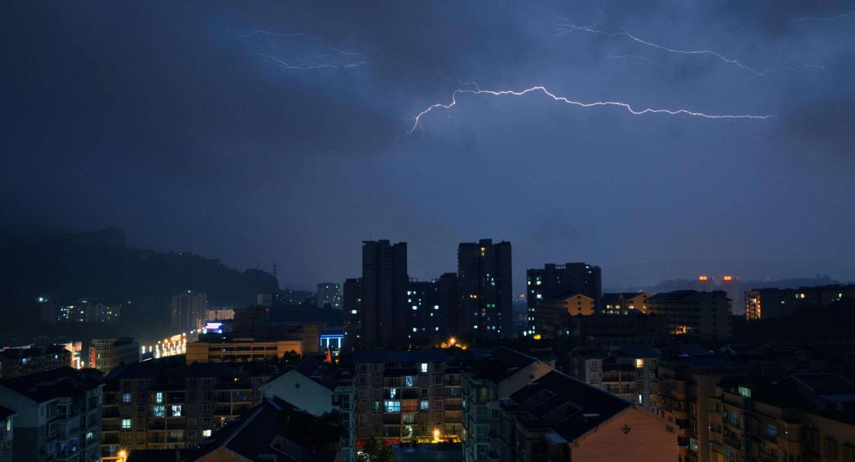 古代没有电为什么我们造了电字,古代没有电怎么演变成电这个字的