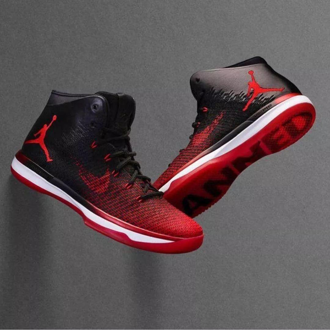 yeezy和aj哪个定位更高,yeezy区别