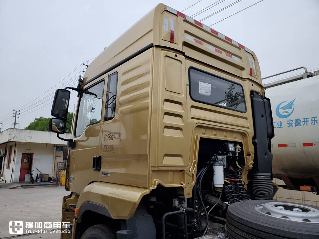 德龙新m3000矮顶牵引车感受,前脸加长改装