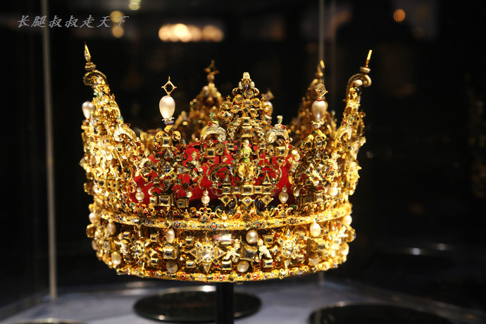丹麦王室钻石王冠,丹麦王室红宝石王冠