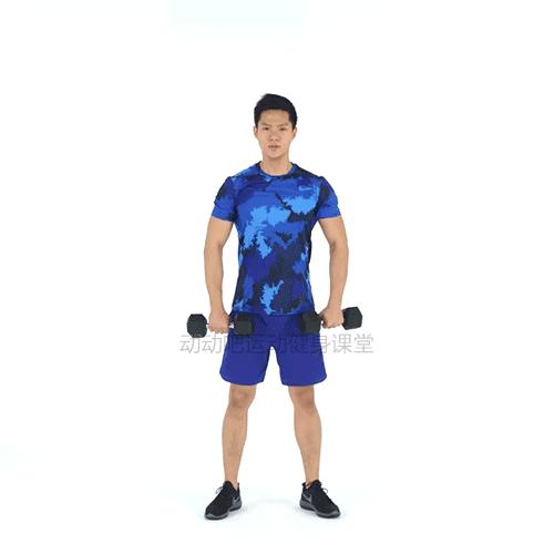 翘臀动作和哑铃翘臀能同时做吗,哑铃负重深蹲可以练出翘臀吗